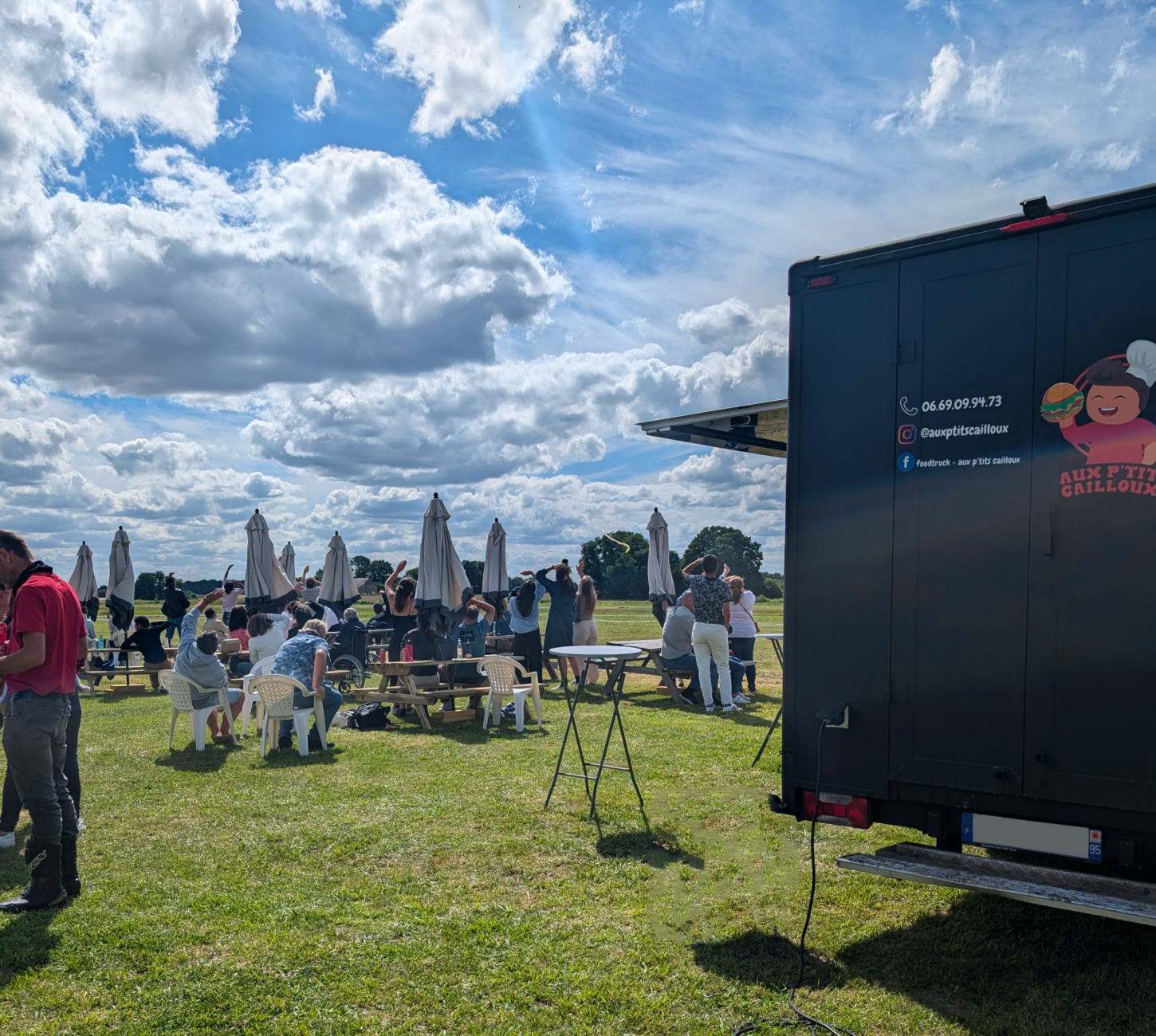 Privatisation Foodtruck Aux P'tits Cailloux pour mariage, événements et anniversaire en Indre-et-Loire (37).
